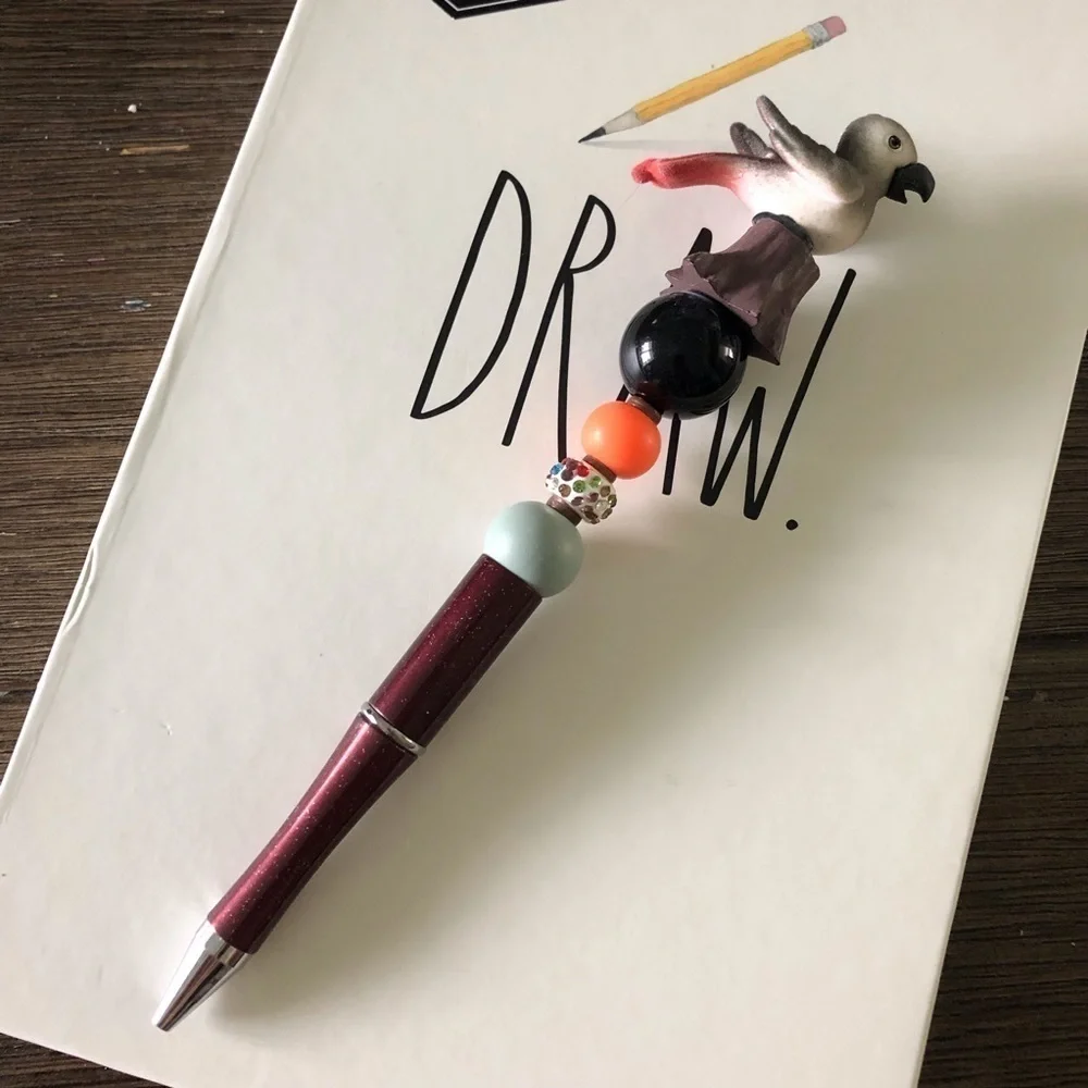 Jungle in my Pocket: Portia Parrot handmade pen